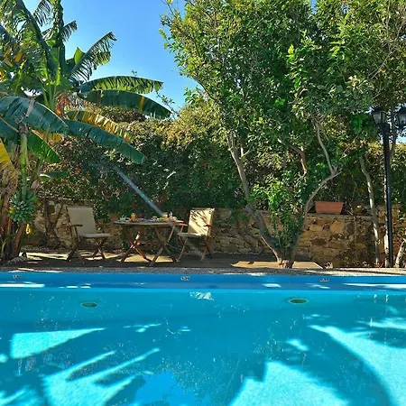 Kamares Private Pool Kondomári