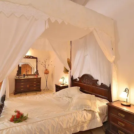 Kamares Private Pool Villa *