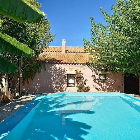 Kamares Private Pool Kondomári
